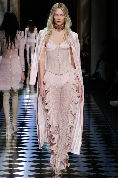 Look 12